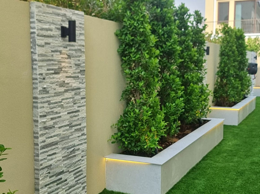 Grass-with-plants-Pots